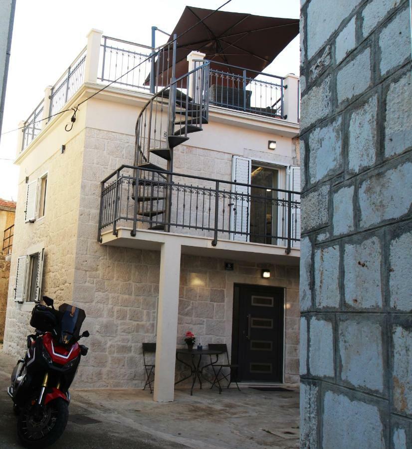 House Rokastone Apartment สปลิท ภายนอก รูปภาพ