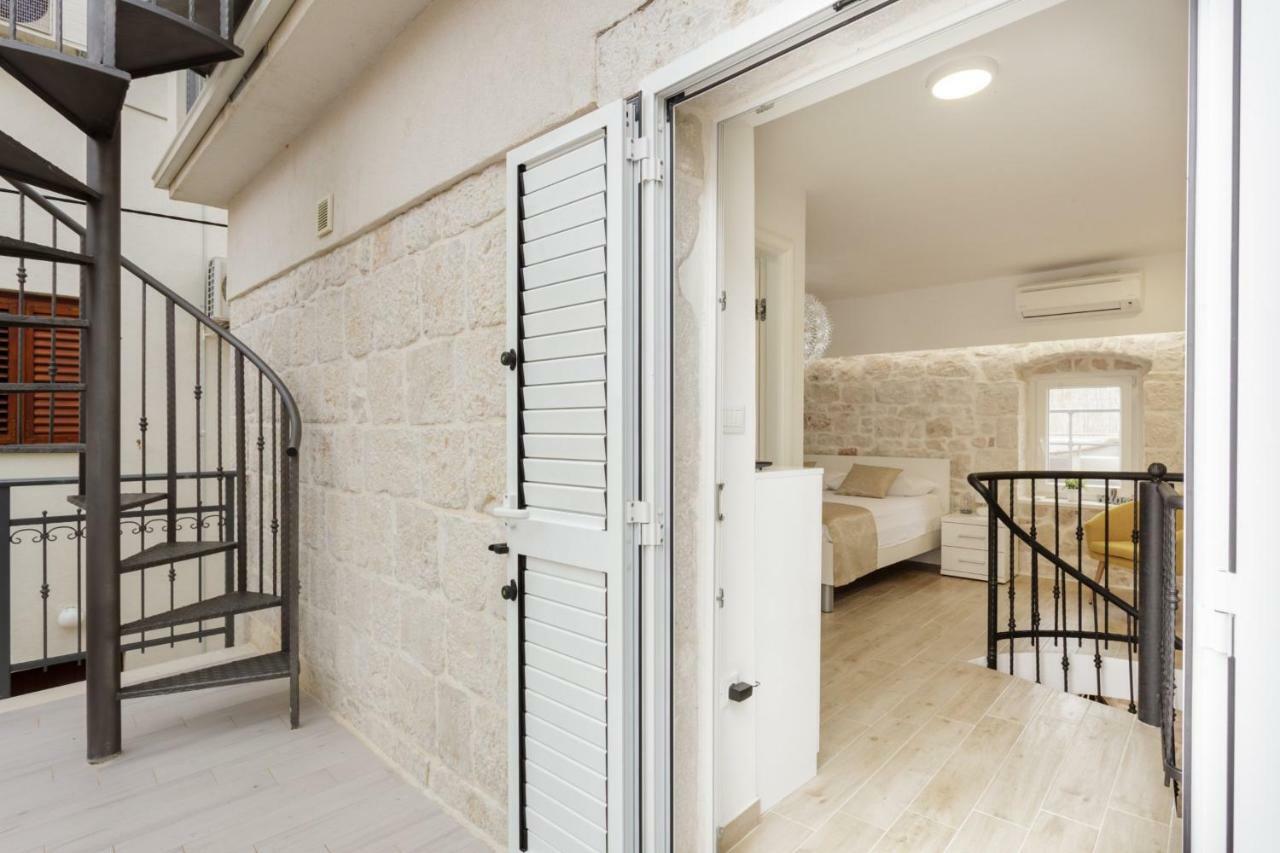 House Rokastone Apartment สปลิท ภายนอก รูปภาพ