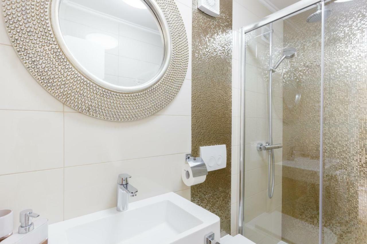 House Rokastone Apartment สปลิท ภายนอก รูปภาพ