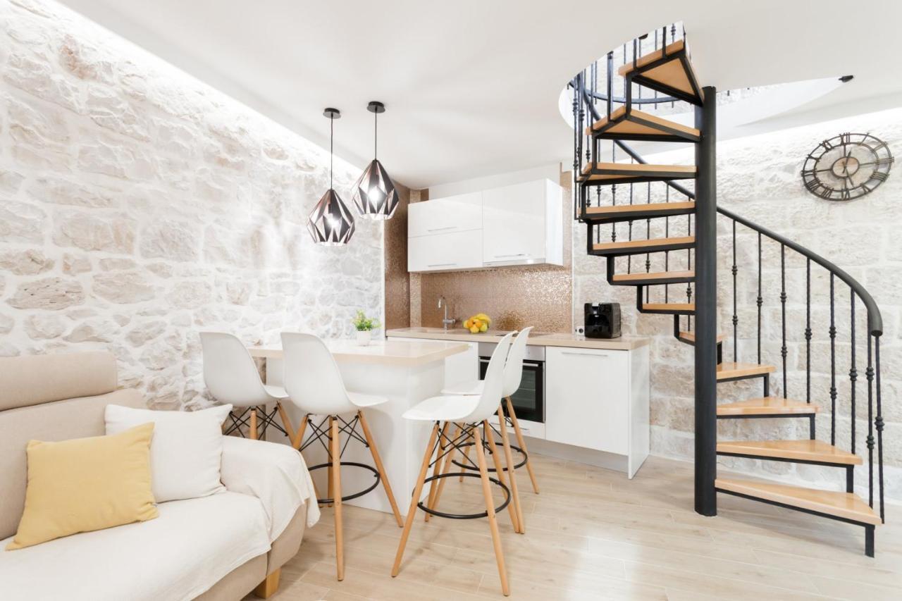 House Rokastone Apartment สปลิท ภายนอก รูปภาพ