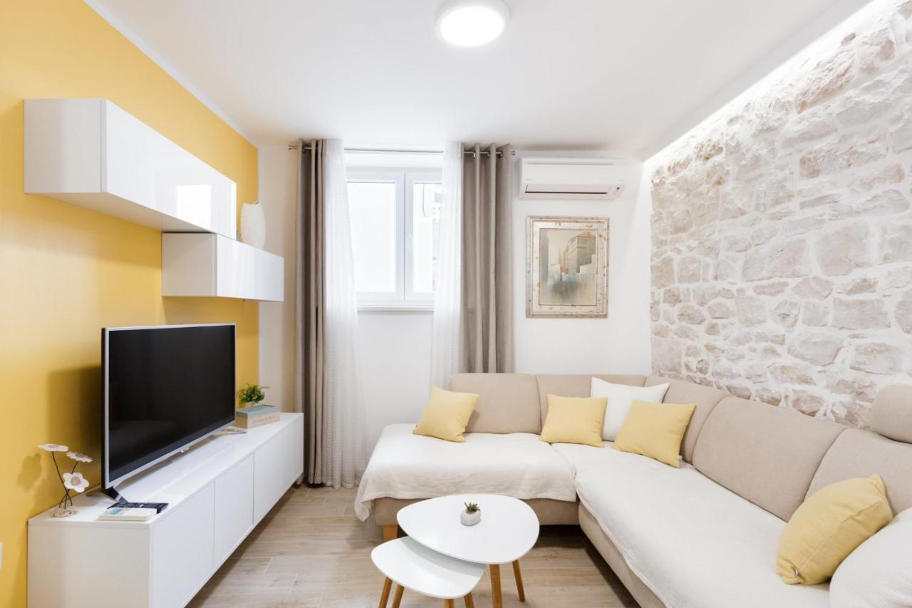 House Rokastone Apartment สปลิท ภายนอก รูปภาพ