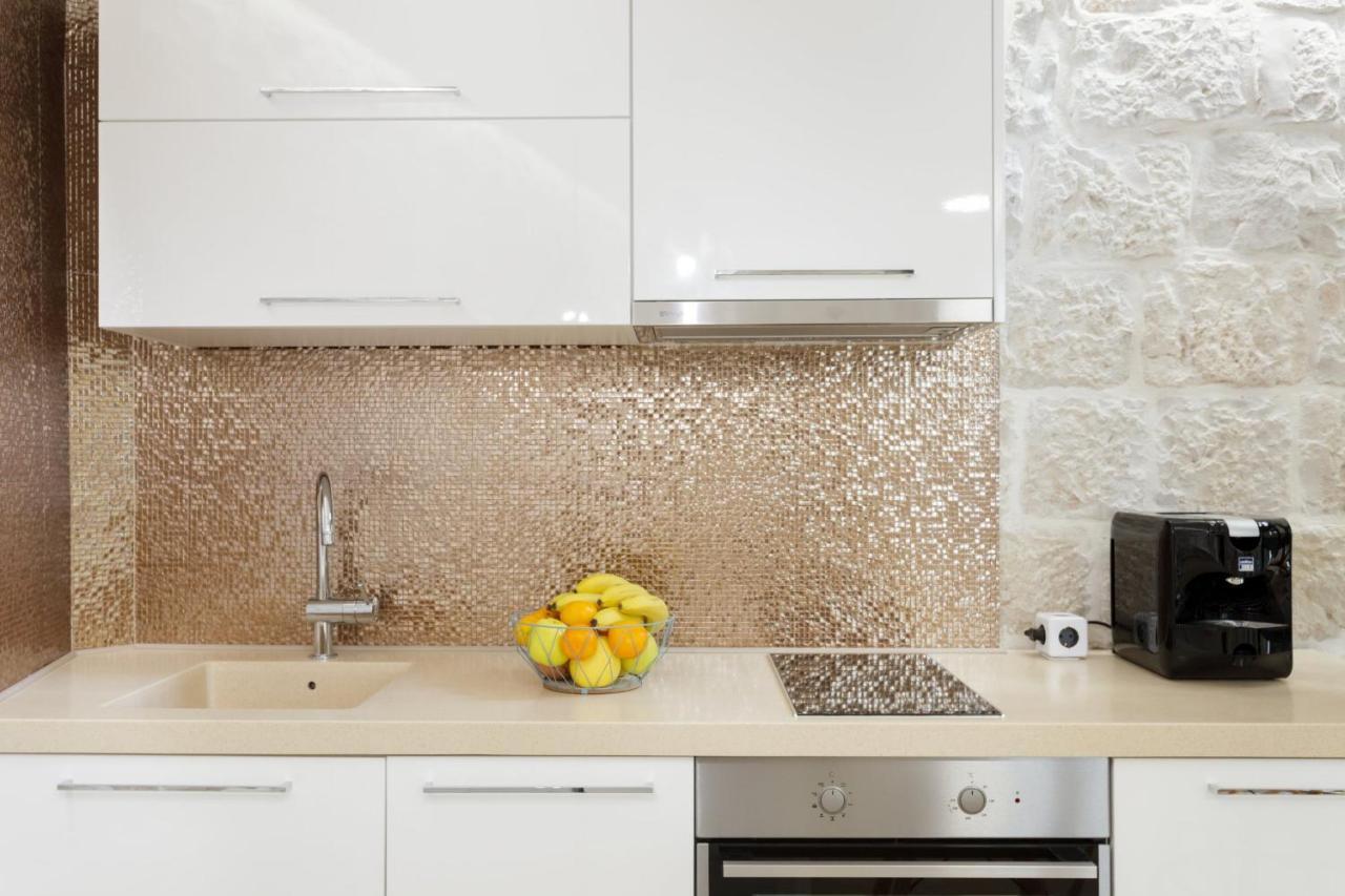 House Rokastone Apartment สปลิท ภายนอก รูปภาพ